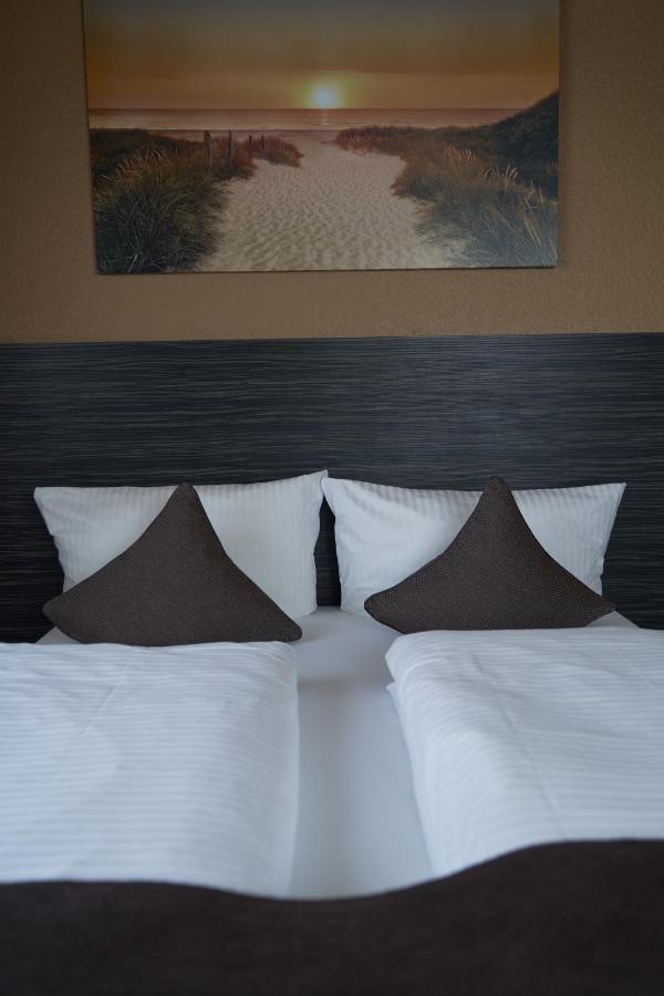 Hotel Auszeit Im Euro Rastpark Guxhagen Exterior foto